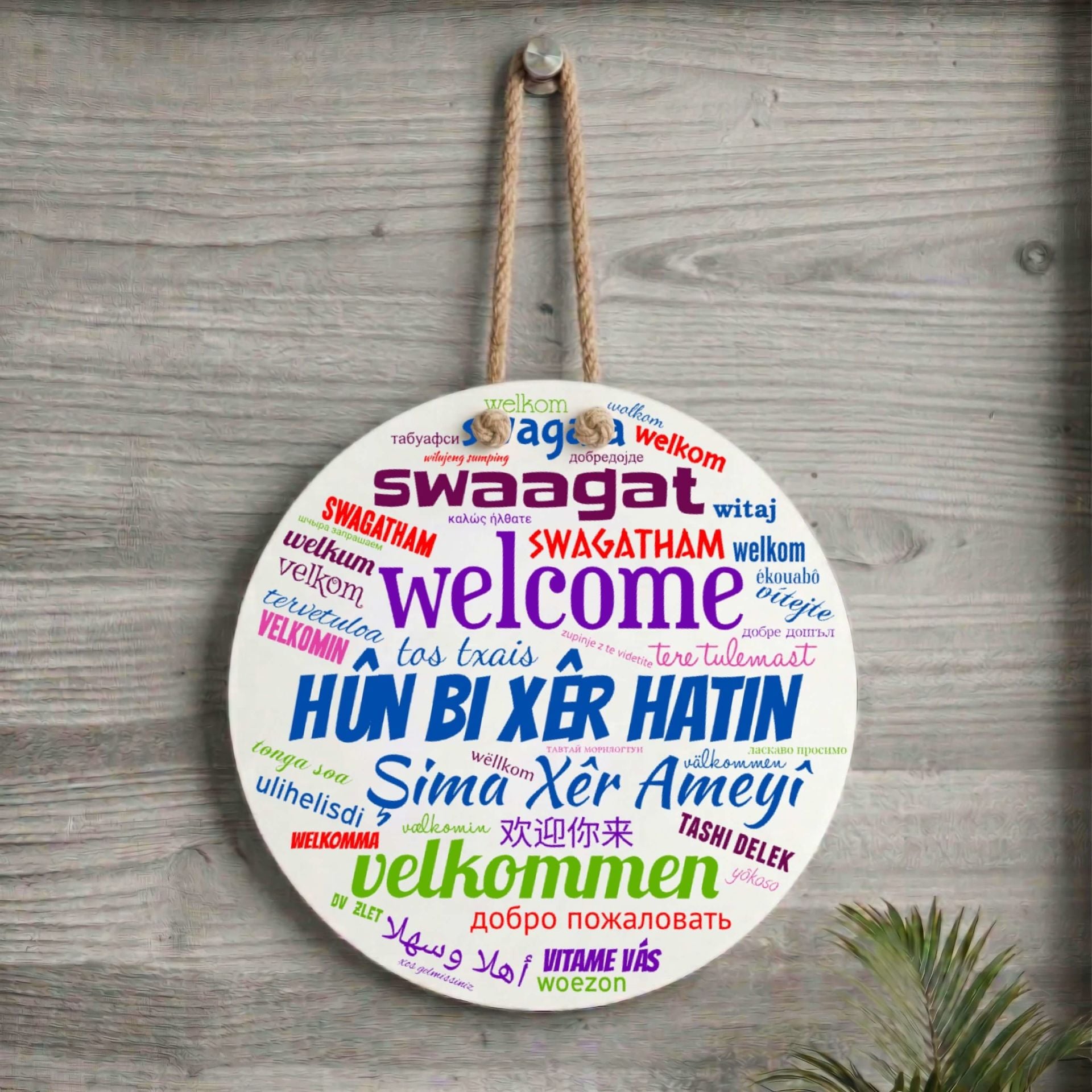 Xemla Deriyan - Hûn Bi Xêr Hatin Tüm Dillerde Yazılı Kapı Süsü