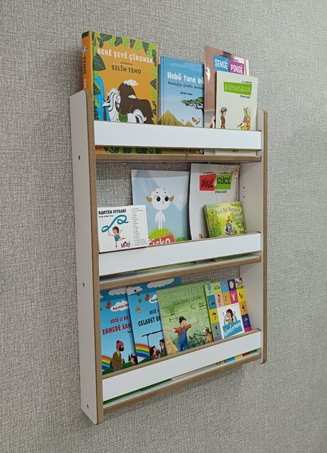 İsme Özel Kürtçe Çocuk Kitaplı Montessori Çocuk Bebek Odası Kitaplığı - 80*60 cm Beyaz Renk Kitaplık (KİTAPLI BÜYÜK SET)